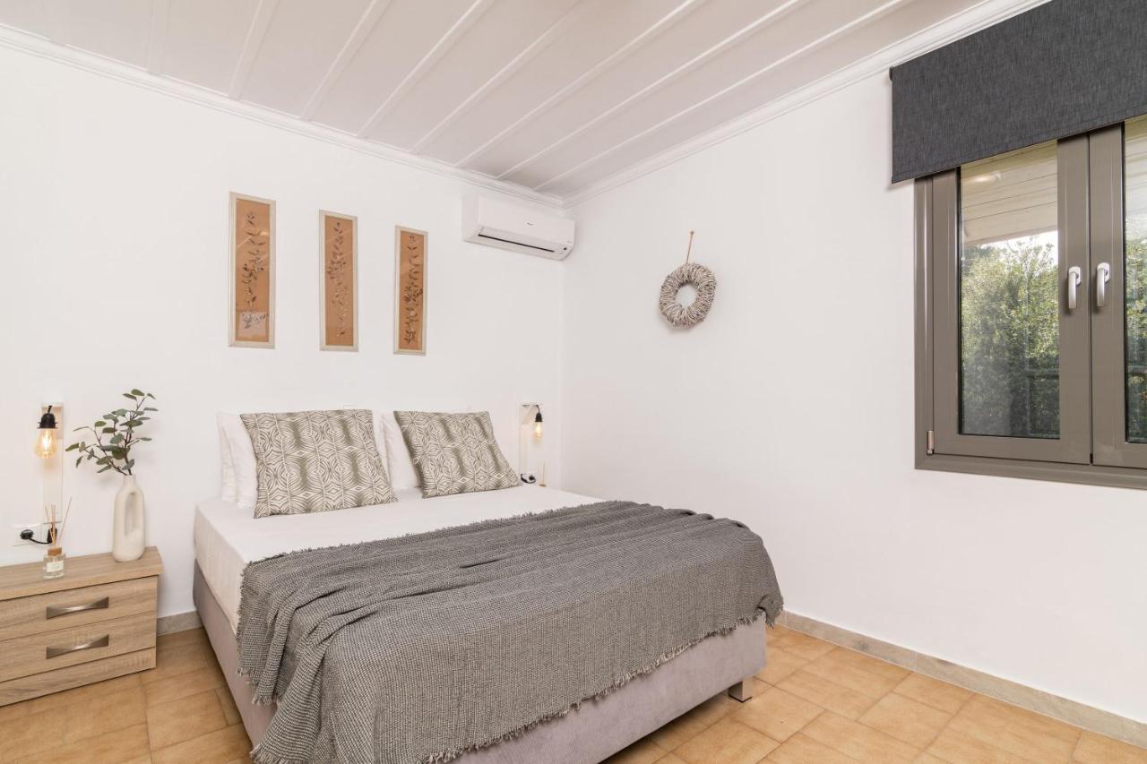 Binios Villa - Private Pool, Walking Distance From The Beach Vasilikí 외부 사진