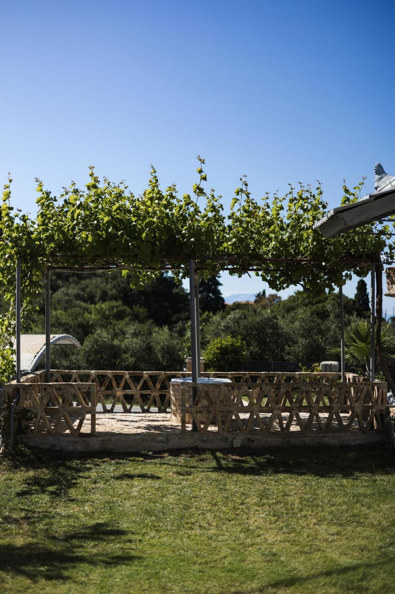 Binios Villa - Private Pool, Walking Distance From The Beach Vasilikí 외부 사진
