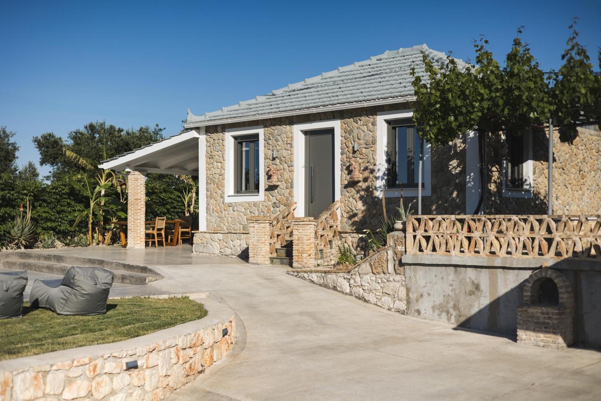 Binios Villa - Private Pool, Walking Distance From The Beach Vasilikí 외부 사진