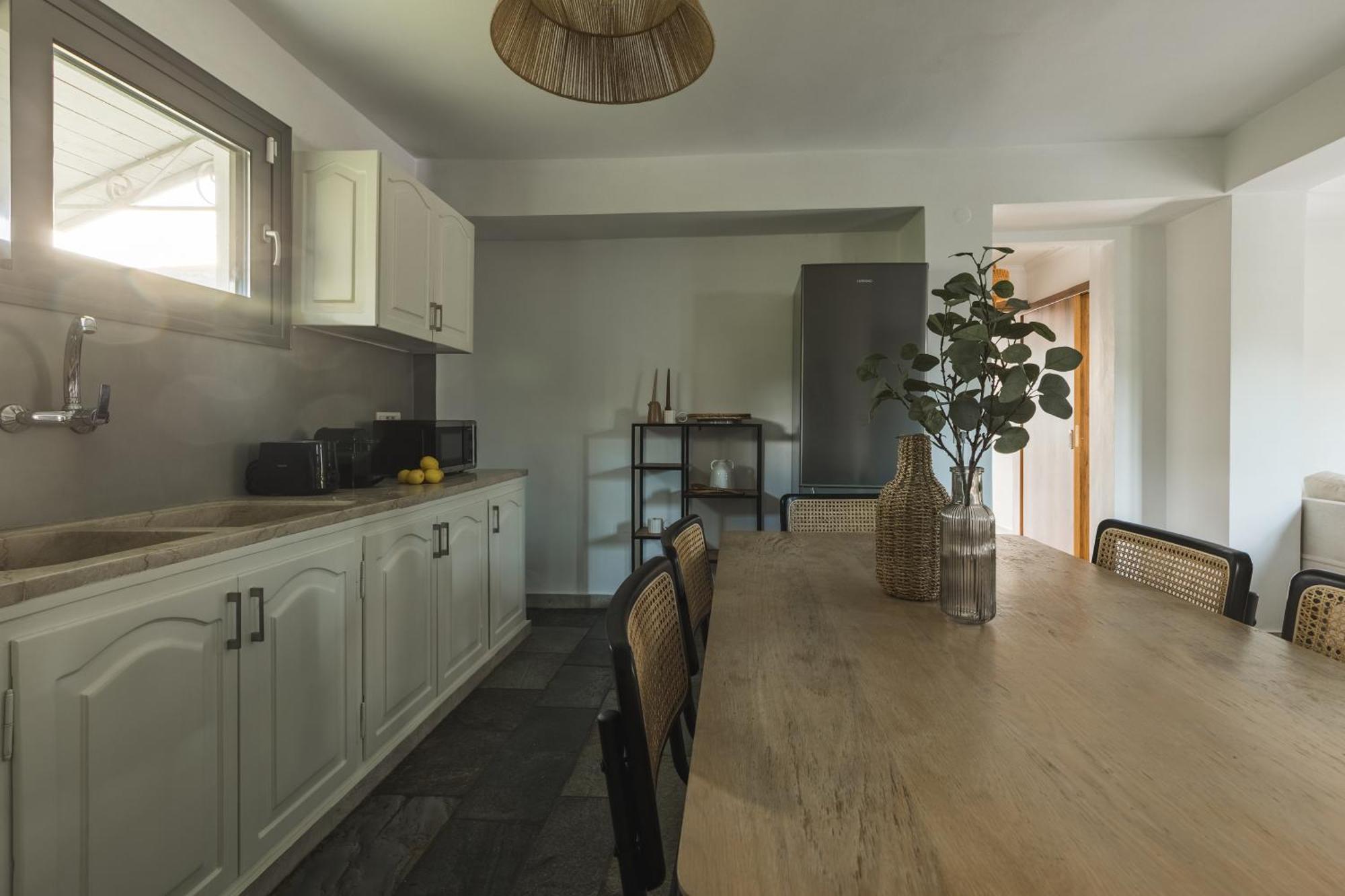 Binios Villa - Private Pool, Walking Distance From The Beach Vasilikí 외부 사진